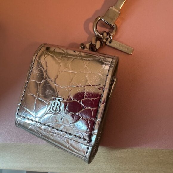 Burberry Airpod Silver Case - Picture 5 of 6